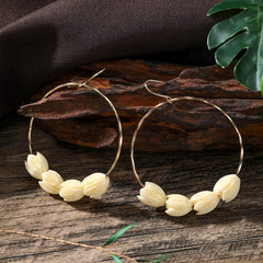 Circular Earrings With Hawaiian Pikake Flower Beads In 3 Different Colors And 2 Quantities