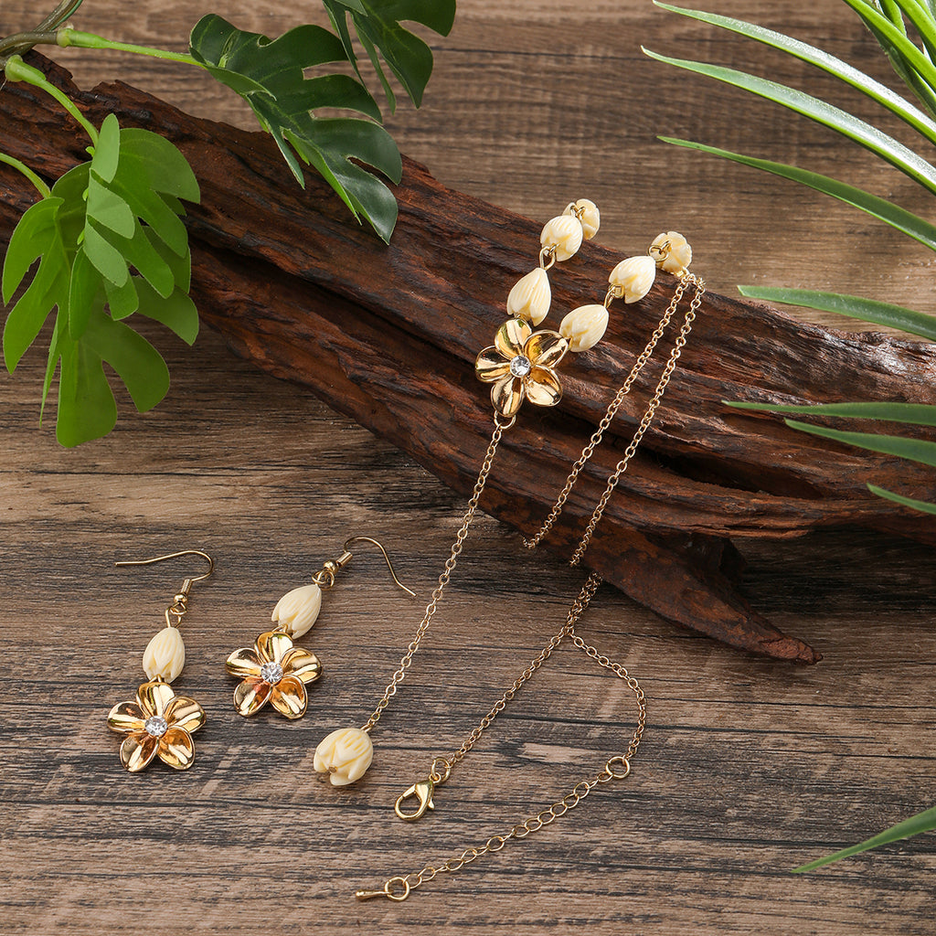 Set Of Ivory Color Pikake Flower Beads Earrings And Necklace With Plumeria Flower Centered With White Zircon