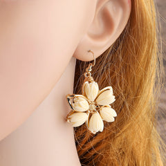 Hawaiian Flower Earrings With Pikake Flower Beads In 4 Different Colors