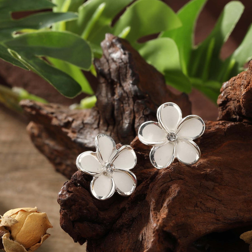 Plumeria Flower Stud Earrings Centered With A White Zircon In Silver/Gold