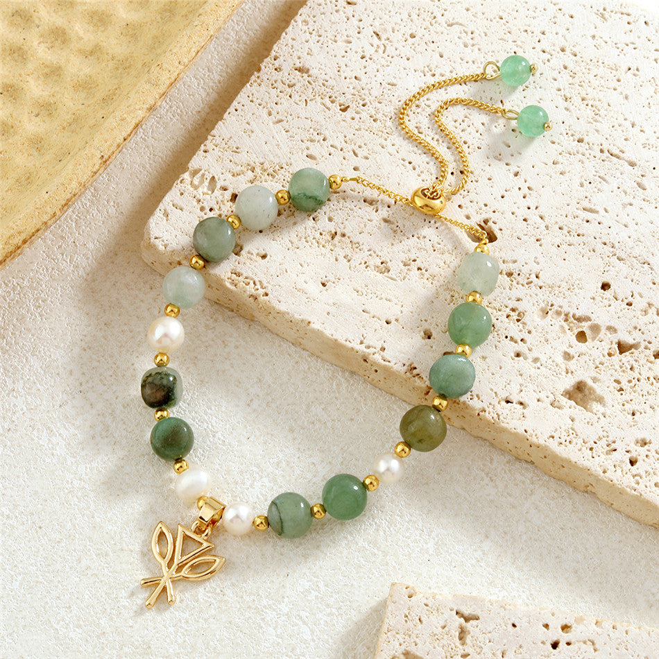 Green Gemstones & Pearls Bracelet With Light Silver Pearls And Golden Beads In Different Hawaiian Charms