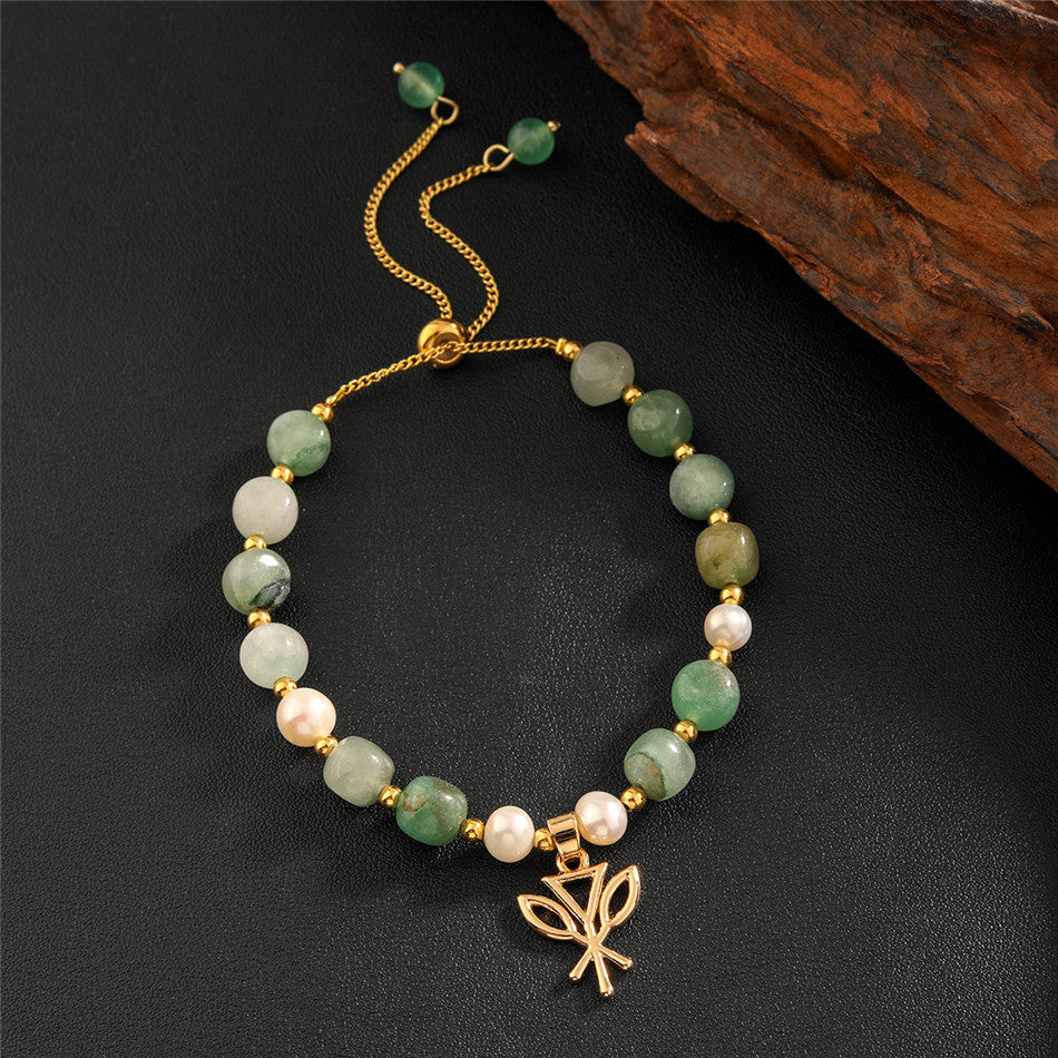 Green Gemstones & Pearls Bracelet With Light Silver Pearls And Golden Beads In Different Hawaiian Charms