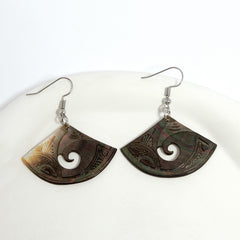 Abalone Shell and Light Silver Designed With a Wave Inside it Earring