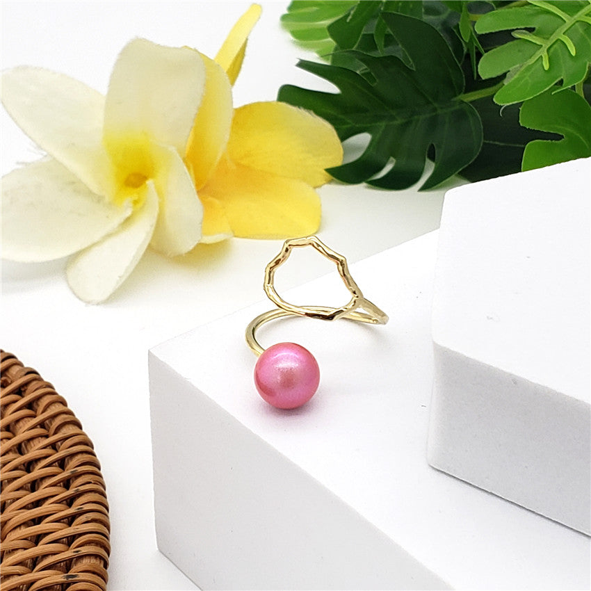 Wavy Ring With A Pearl In Different Styles And Colors