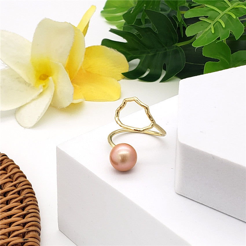 Wavy Ring With A Pearl In Different Styles And Colors