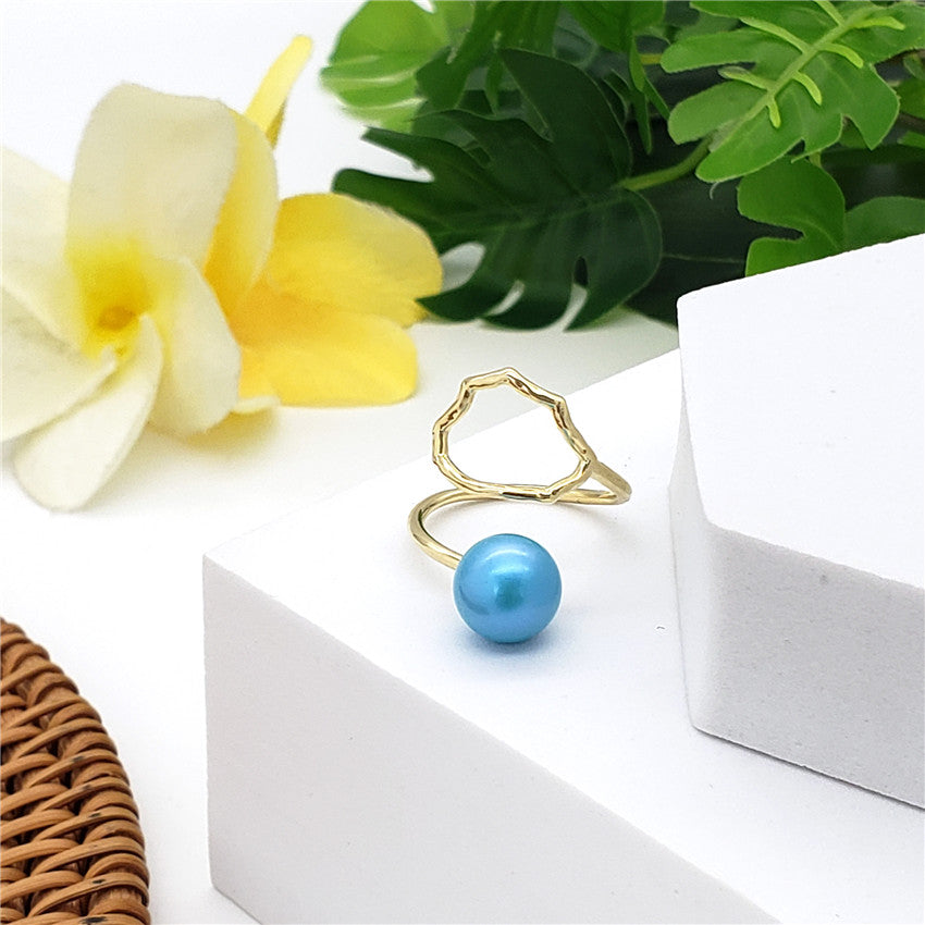 Wavy Ring With A Pearl In Different Styles And Colors