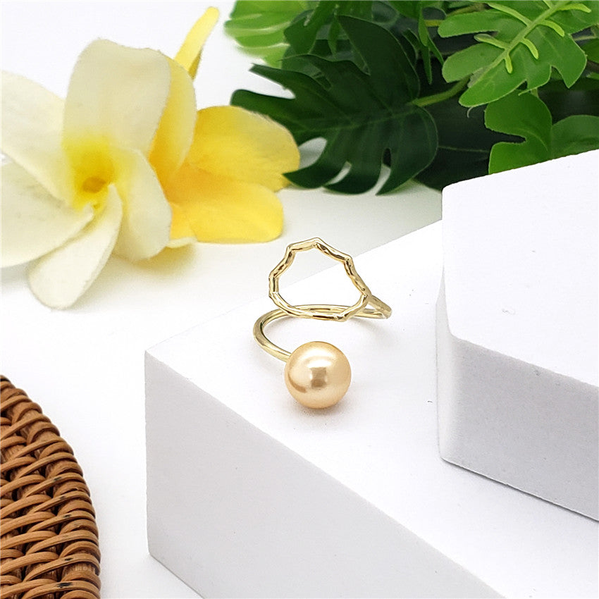 Wavy Ring With A Pearl In Different Styles And Colors