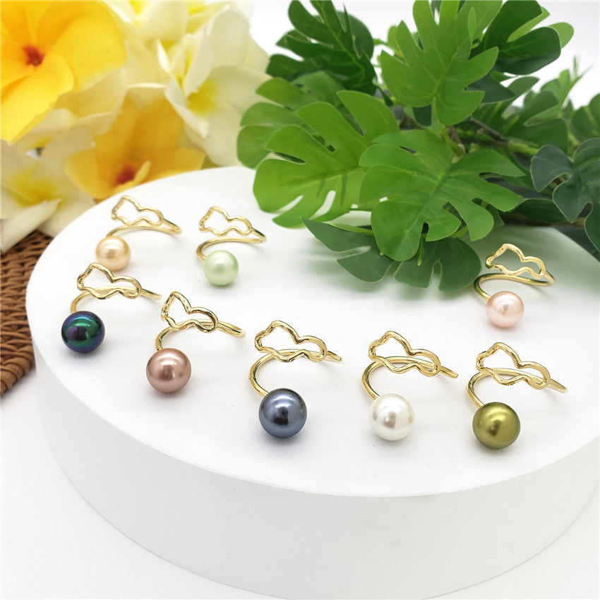 Wavy Ring With A Pearl In Different Styles And Colors