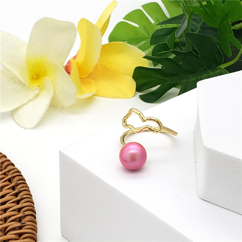 Wavy Ring With A Pearl In Different Styles And Colors