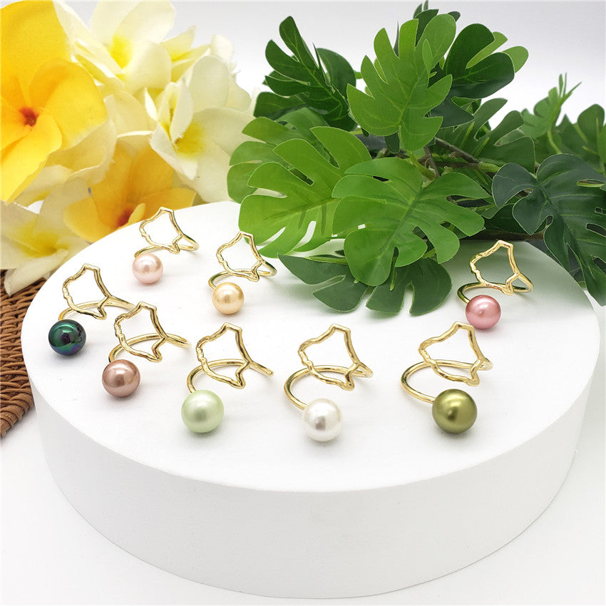 Wavy Ring With A Pearl In Different Styles And Colors