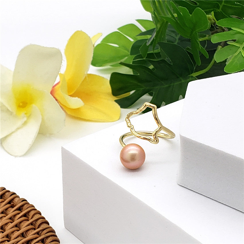 Wavy Ring With A Pearl In Different Styles And Colors