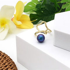 Wavy Ring With A Pearl In Different Styles And Colors