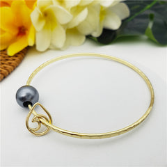 Bracelet With A Pearl & Charm In Different Styles And Colors