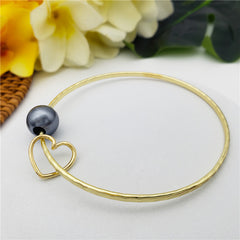 Bracelet With A Pearl & Charm In Different Styles And Colors