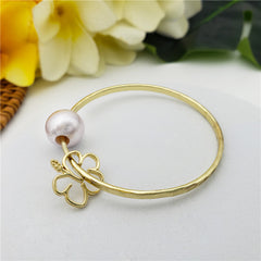 Bracelet With A Pearl & Charm In Different Styles And Colors