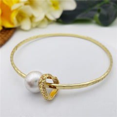 Bracelet With A Pearl & Charm In Different Styles And Colors