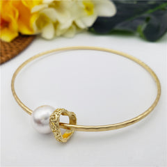 Bracelet With A Pearl & Charm In Different Styles And Colors