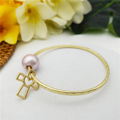 Bracelet With A Pearl & Charm In Different Styles And Colors