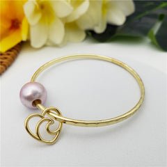 Bracelet With A Pearl & Charm In Different Styles And Colors