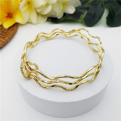 Triple Layers Wavy Bracelet With Different Charm Styles