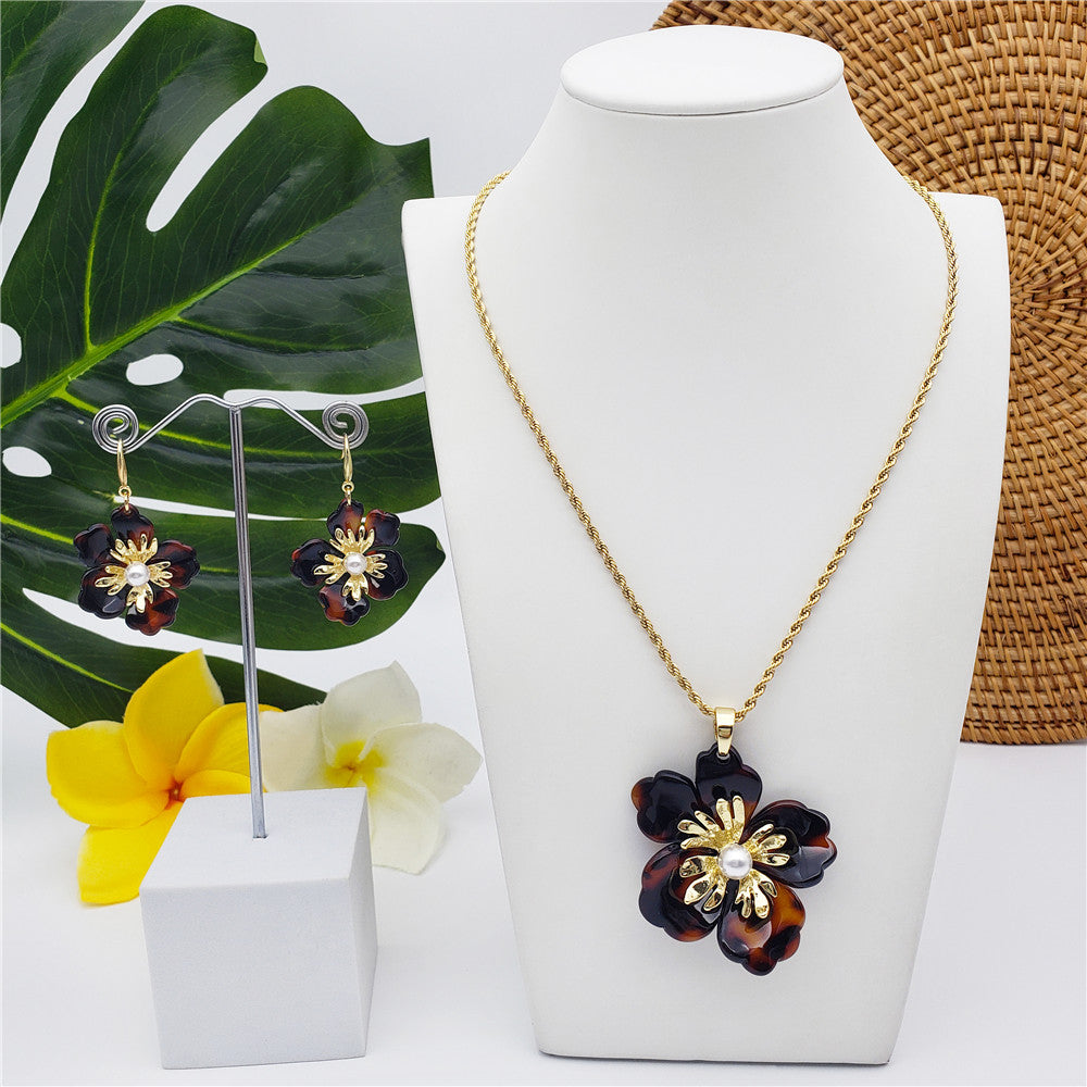 Set Of Tortoise Shell Earrings And Necklace In Different Styles