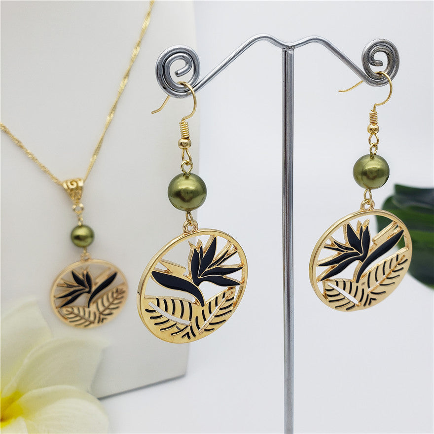 Set Of Lotus Flower & Leaves Wheel Earrings And Necklace Sustained With A Pearl In Different Colors