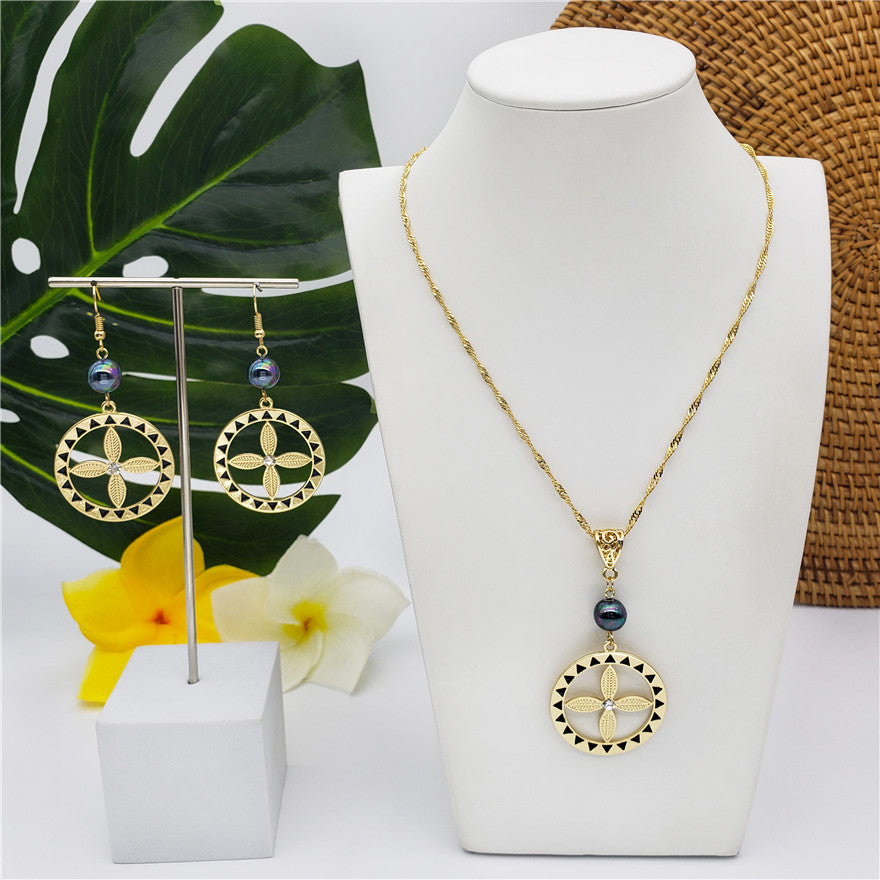 Set Of Flower Wheel With White Zircon Earrings And Necklace Sustained With A Pearl In 2 Different Colors