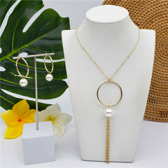 Set Of Pearl Round Earrings And Necklace With Chains In 2 Different Colors