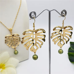 Set Of Hawaiian Monstera Leaf Earrings And Necklace Sustained With A Pearl From The Bottom In Different Colors