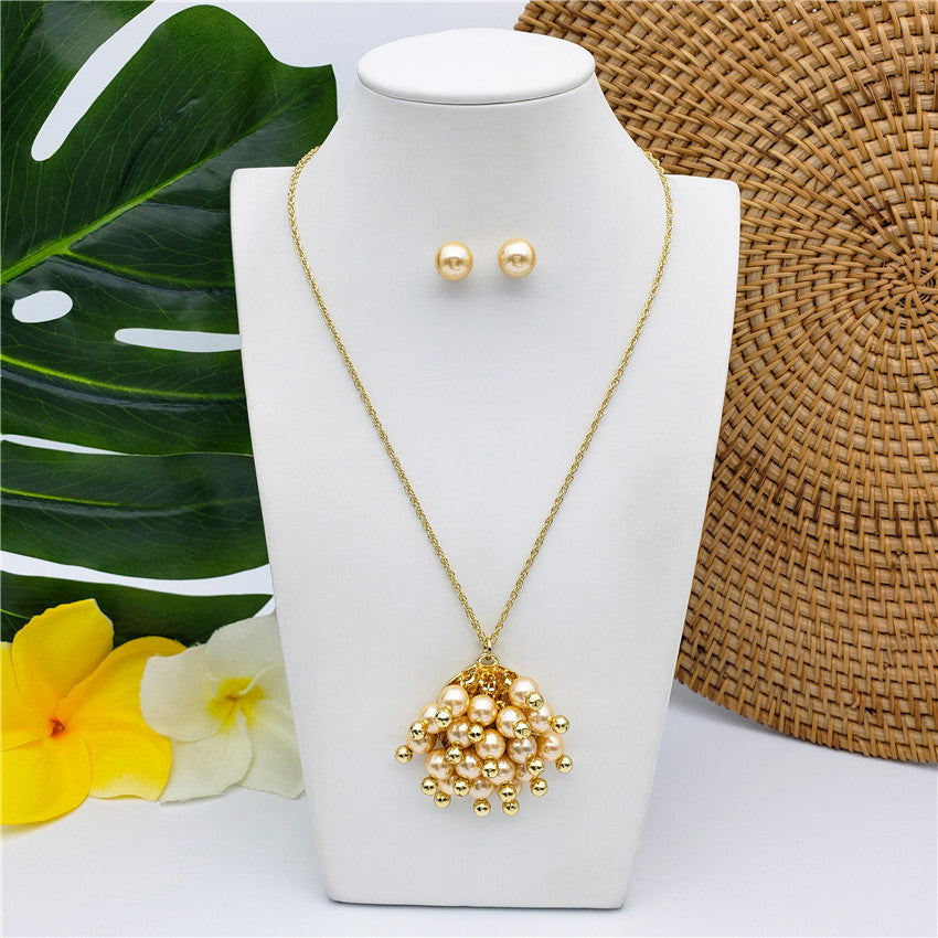 Set Of Pearl Stud Earrings And Pom Pom Necklace With Golden Beads And Pearls In Different Colors