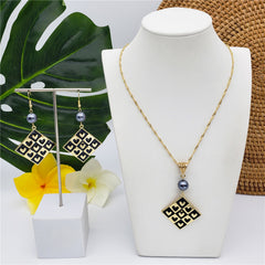 Set Of Heart Cubes Square Earrings And Necklace Sustained With A Petrol Pearl In Silver/Gold