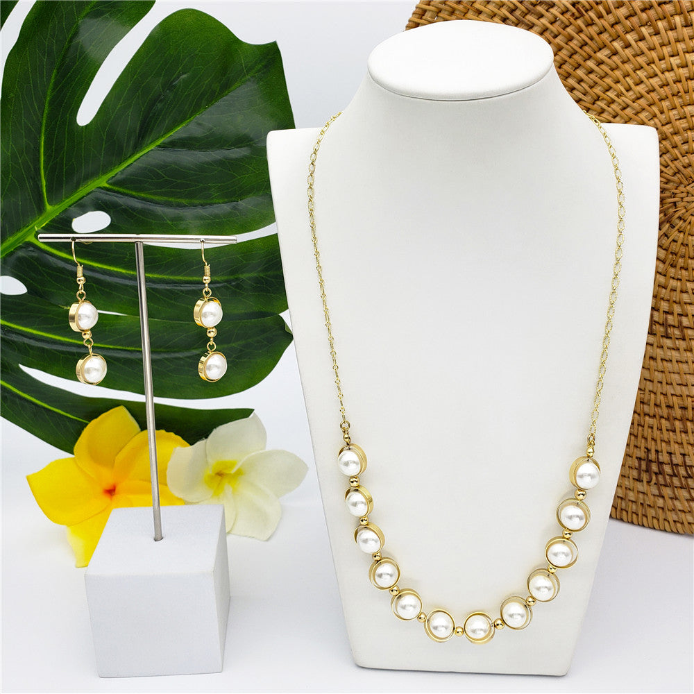 Set Of Pearl In A Small Golden Circles Earrings And Necklace In Different Styles And Colors