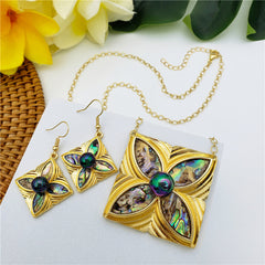 Set Of Square Earrings And Necklace Inlaid With Metallic Green-Purple And A Metallic Green-Purple Pearl