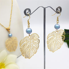 Set Of Hawaiian Monstera Leaf Earrings And Necklace Sustained With A Pearl In Different Colors