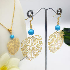 Set Of Hawaiian Monstera Leaf Earrings And Necklace Sustained With A Pearl In Different Colors