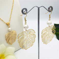 Set Of Hawaiian Monstera Leaf Earrings And Necklace Sustained With A Pearl In Different Colors