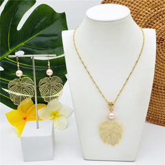 Set Of Hawaiian Monstera Leaf Earrings And Necklace Sustained With A Pearl In Different Colors