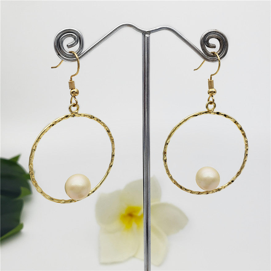 Circle Egg Hoop Hook Earrings With A Pearl In Different Colors