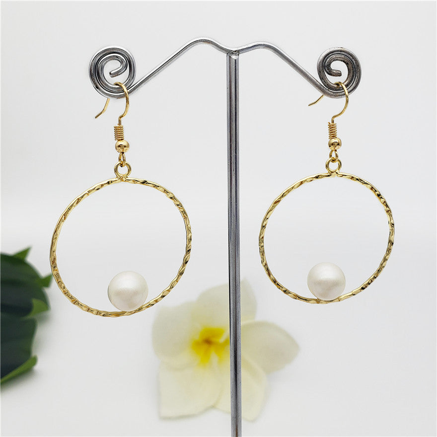 Circle Egg Hoop Hook Earrings With A Pearl In Different Colors