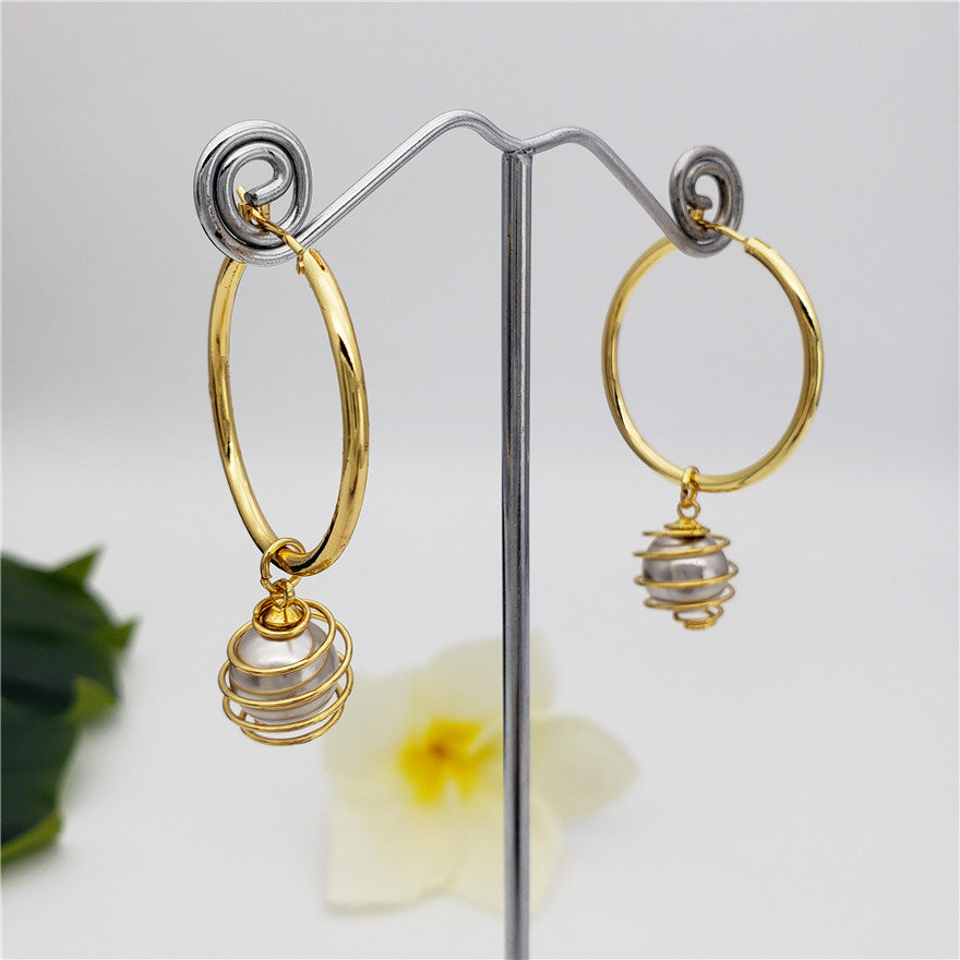 Hoop Circle Earrings Sustained With A Lightbulb Pearl In Different Colors