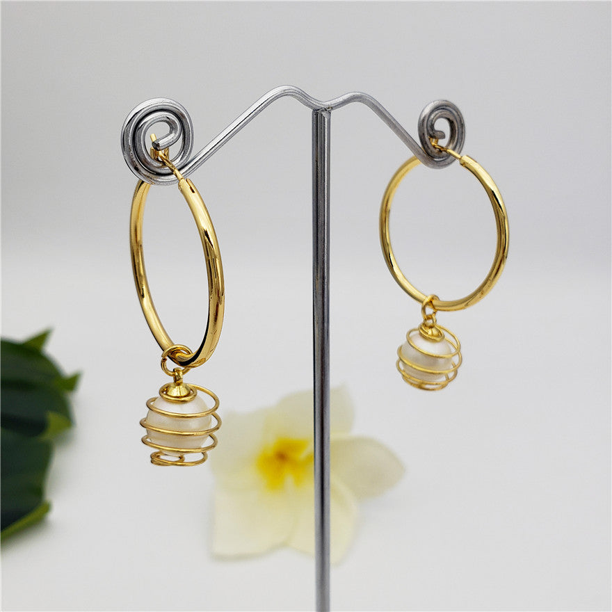 Hoop Circle Earrings Sustained With A Lightbulb Pearl In Different Colors