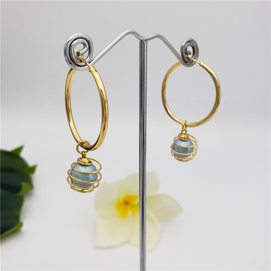 Hoop Circle Earrings Sustained With A Lightbulb Pearl In Different Colors