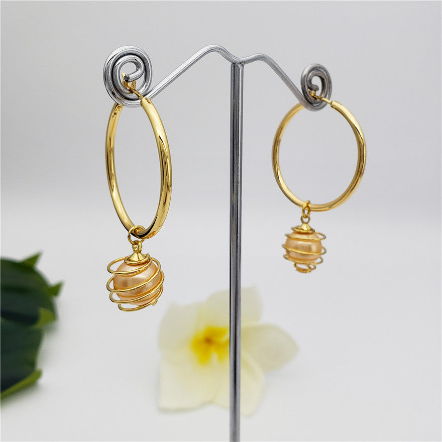 Hoop Circle Earrings Sustained With A Lightbulb Pearl In Different Colors