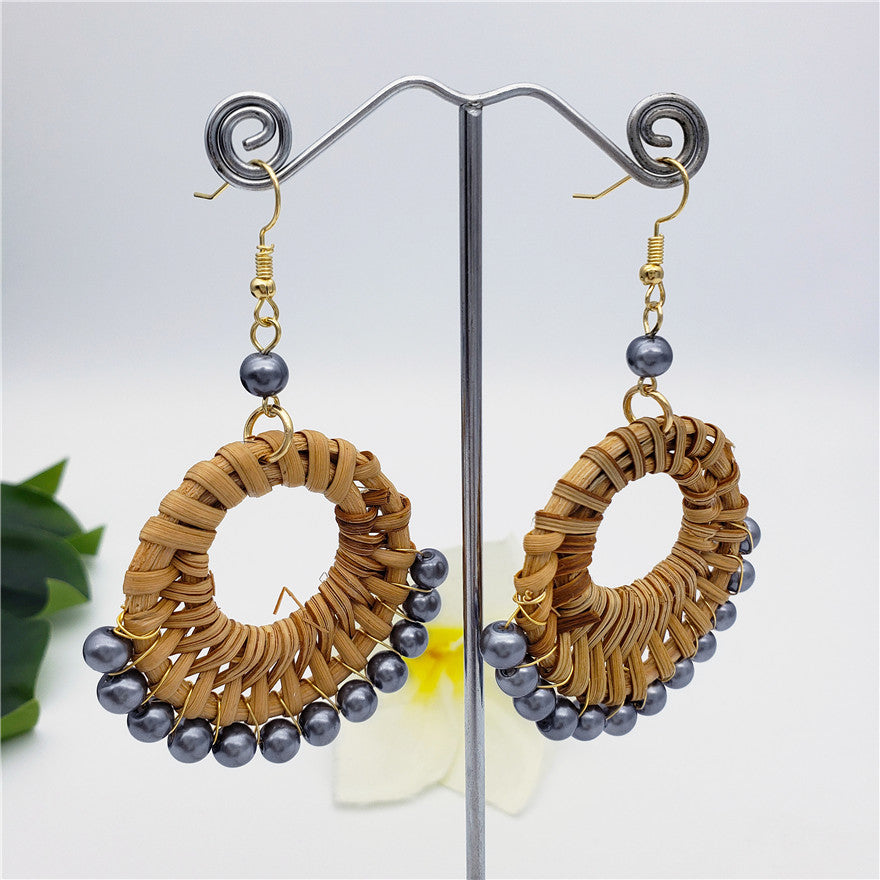 Woven Rattan Earrings Sustained With Pearls In Different Colors