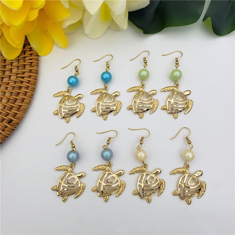 Hawaiian Sea Turtle Earrings Sustained With A Pearl In Different Styles And Colors