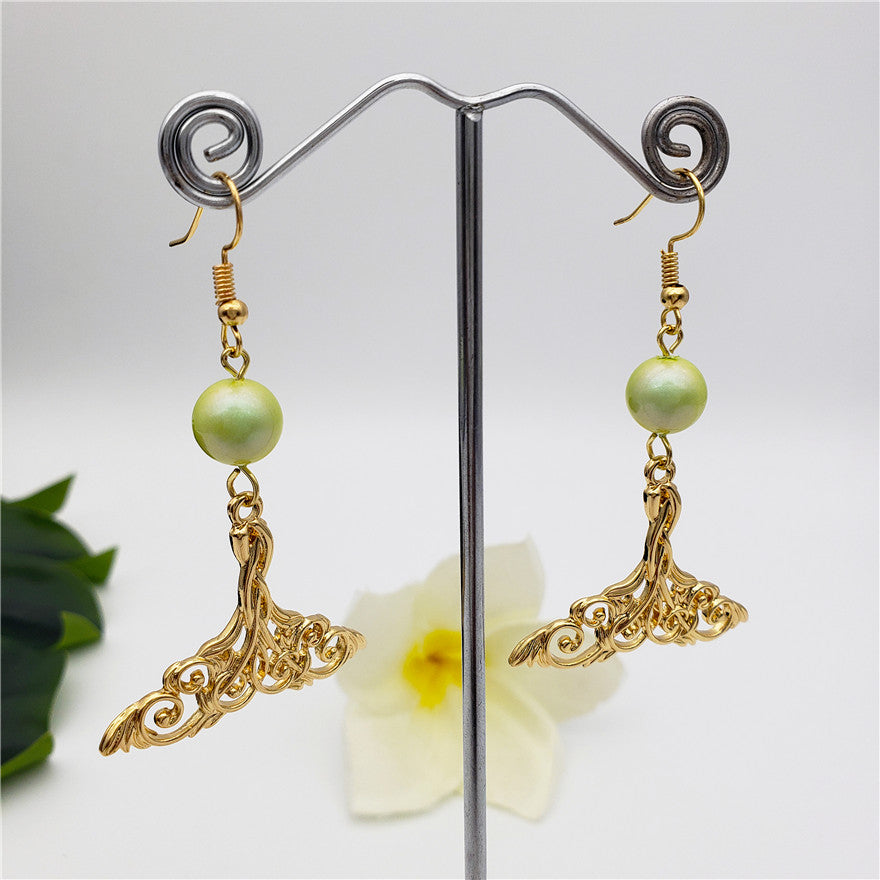 Carved Fish Tail Earrings With A Pearl In Different Colors