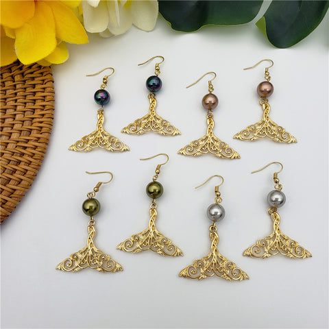 Carved Fish Tail Earrings With A Pearl In Different Colors