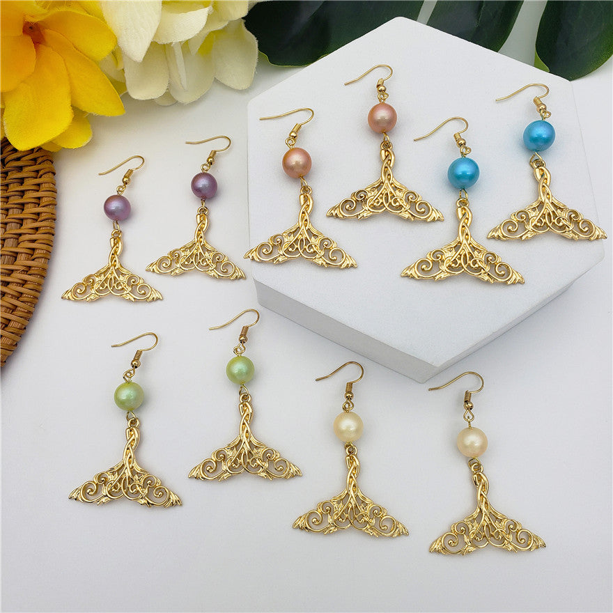 Carved Fish Tail Earrings With A Pearl In Different Colors