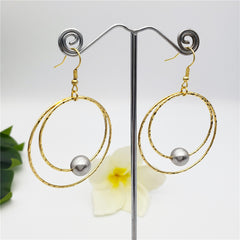 Double Moon Earrings With A Pearl In Different Colors