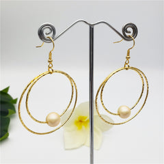 Double Moon Earrings With A Pearl In Different Colors